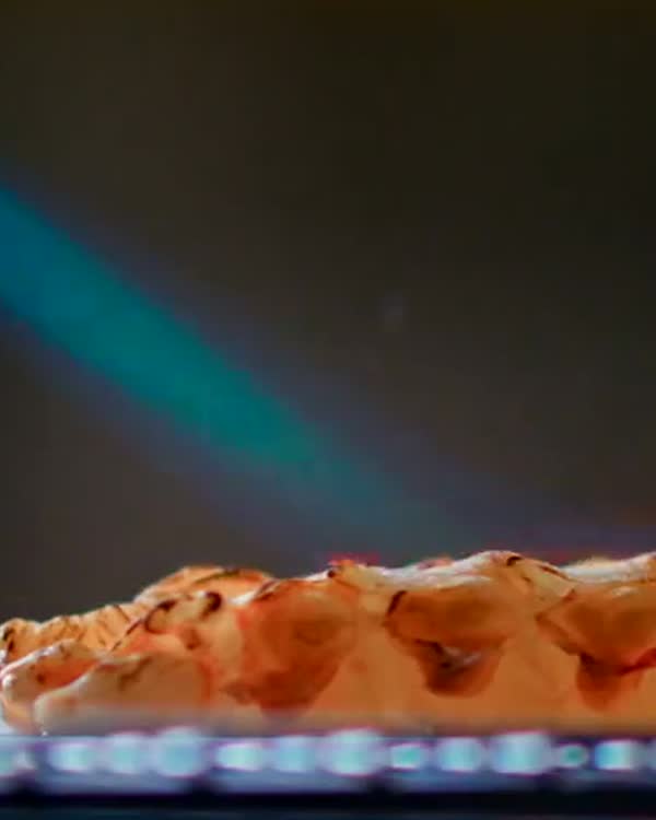 A tart under a beam of light